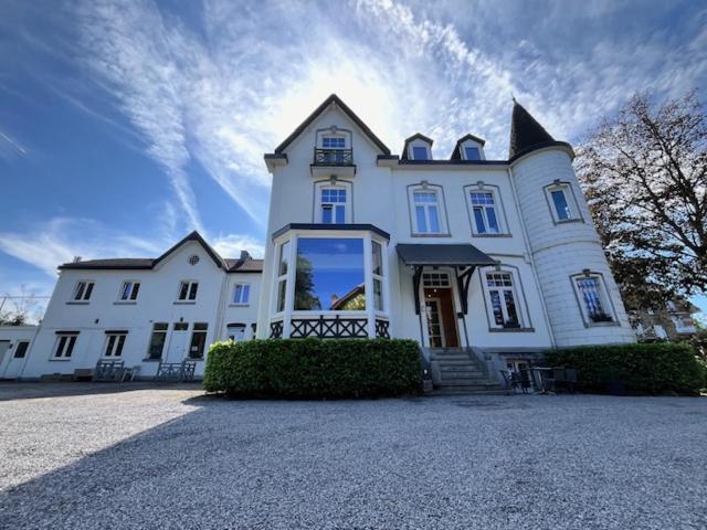 La Villa Blanche スパ エクステリア 写真